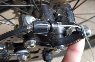 How to remove bike pedals & How to tighten bike brakes - blog - 7