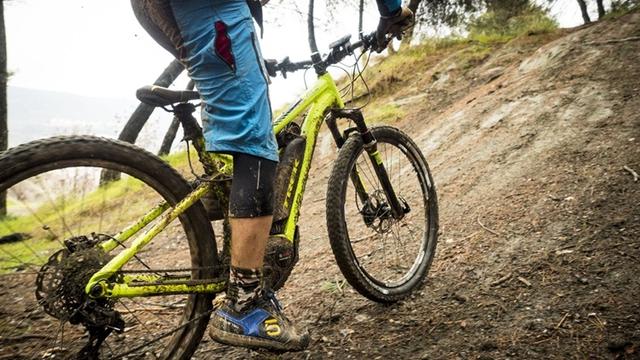 Is it easy to ride an electric mountain bike? - blog - 7