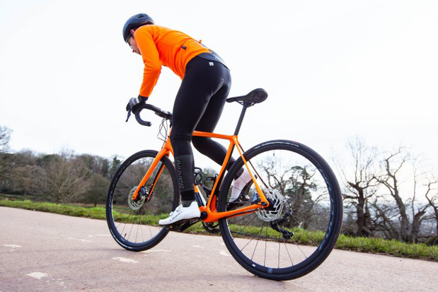 bicicleta de cercanías eléctrica