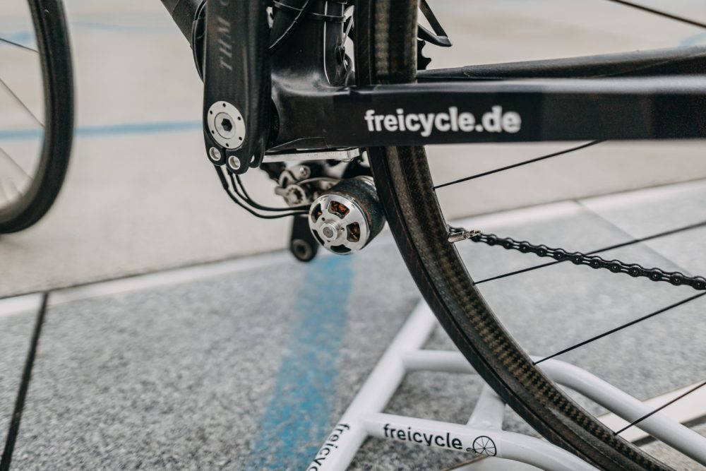 This 15-lb electric bicycle set a world record and pushes the limits of e-bike construction