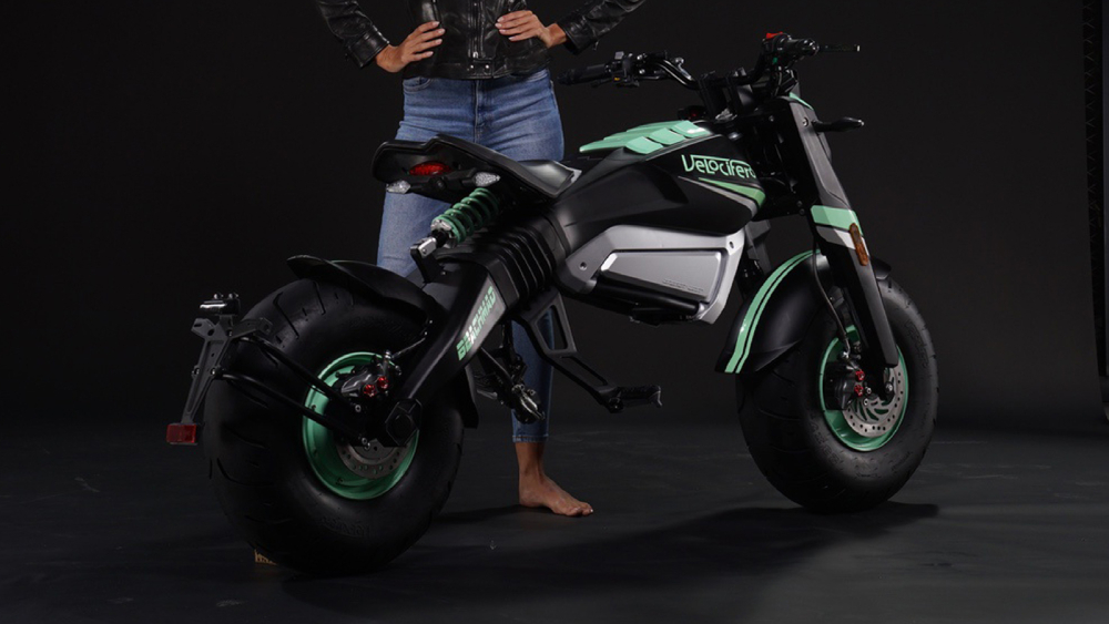 Electric Motorcycle Is a Two-Wheel Dune Buggy - blog - 1