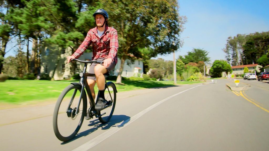 Rower elektryczny Vanmoof S3 to przyszłość miejskiej mobilności - wideo