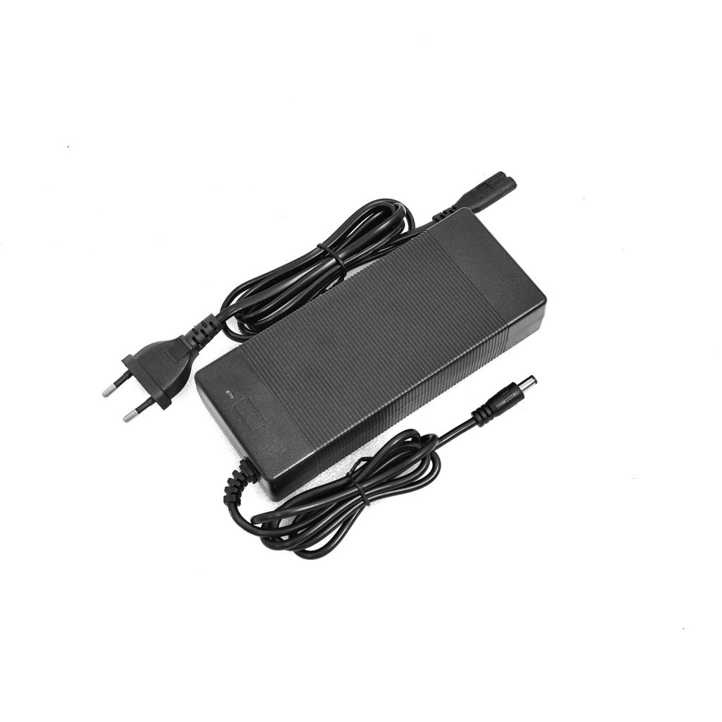ebike charger 71.4V 3A 100-240V input for 60V 18A Triangle battery