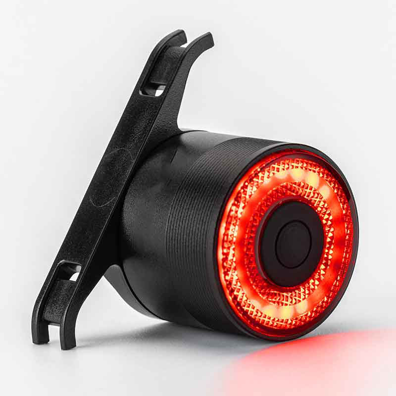 Đèn LED xe đạp có thể sạc lại IPX6 Cảm biến phanh chống nước Đèn đuôi xe đạp