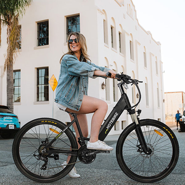Cách đi xe đạp điện trong thành phố